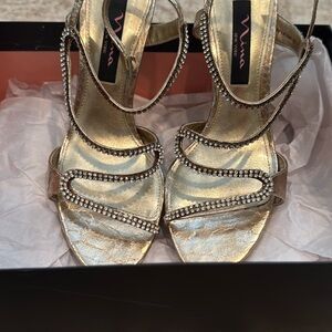 Nina Platino Metallic Heels size 7M